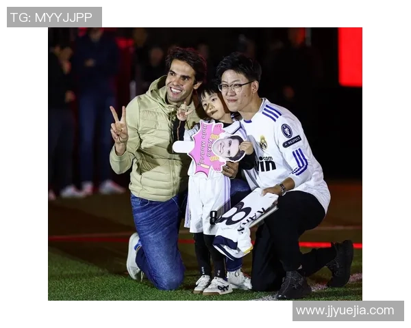 辫子球星们在绿茵场上的精彩瞬间与独特风采展示